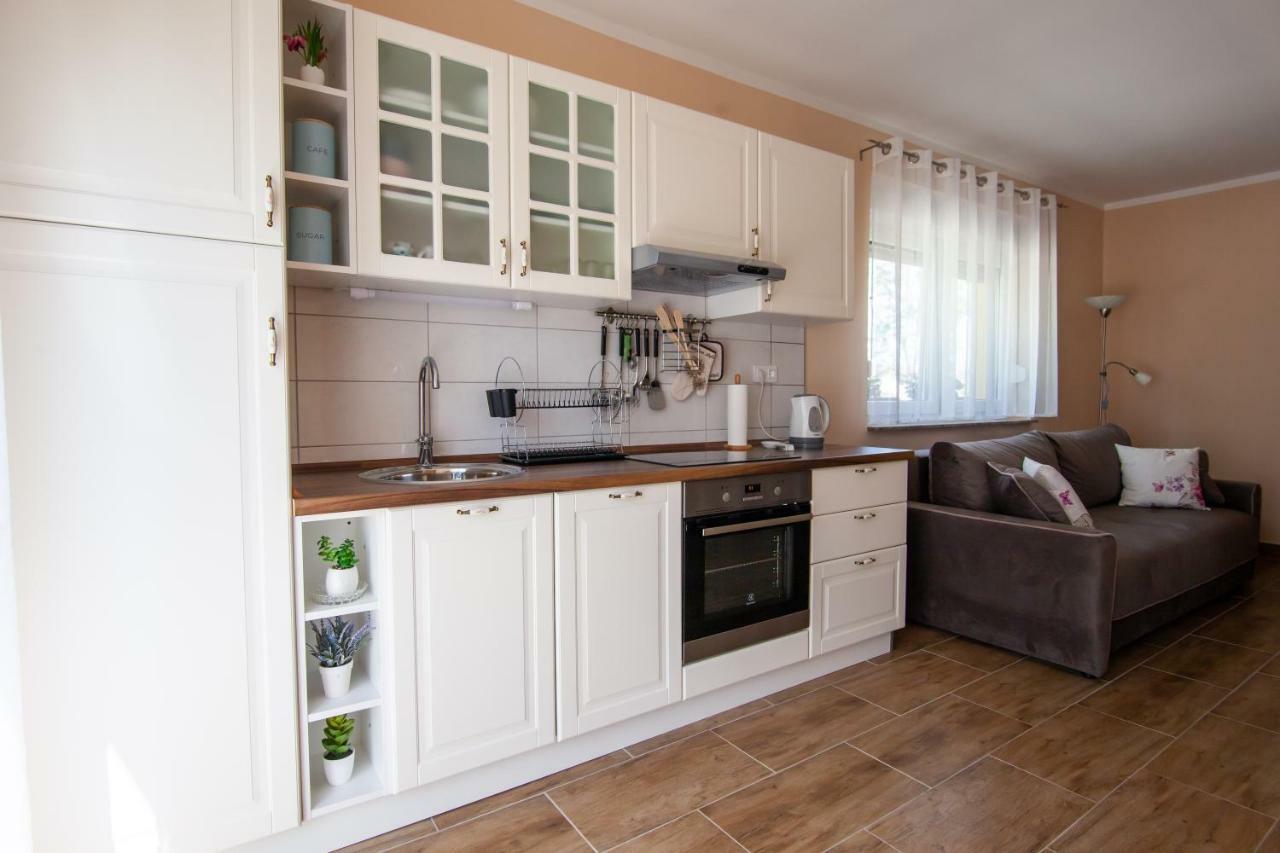 Apartmani Slavek Ястребарсько Екстер'єр фото